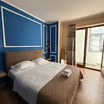 Adore Appartement *